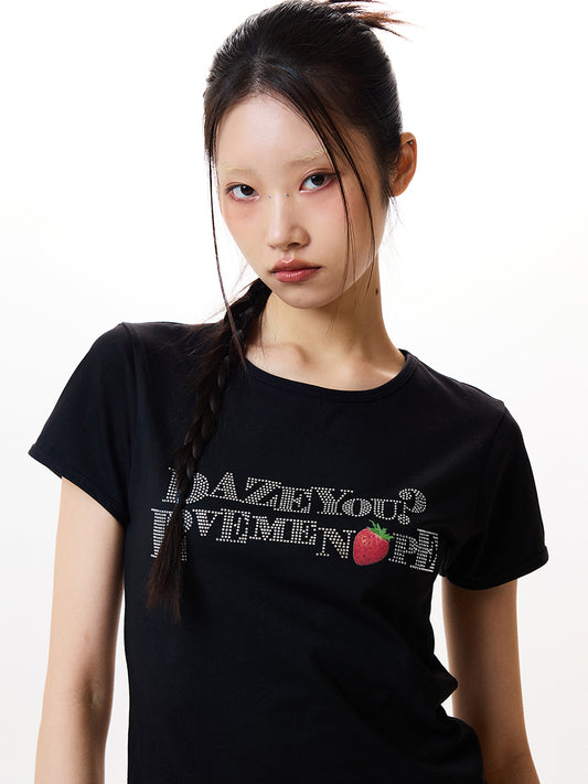 luv-is-true-ss-25-im-strawberry-lettering-tee(black)