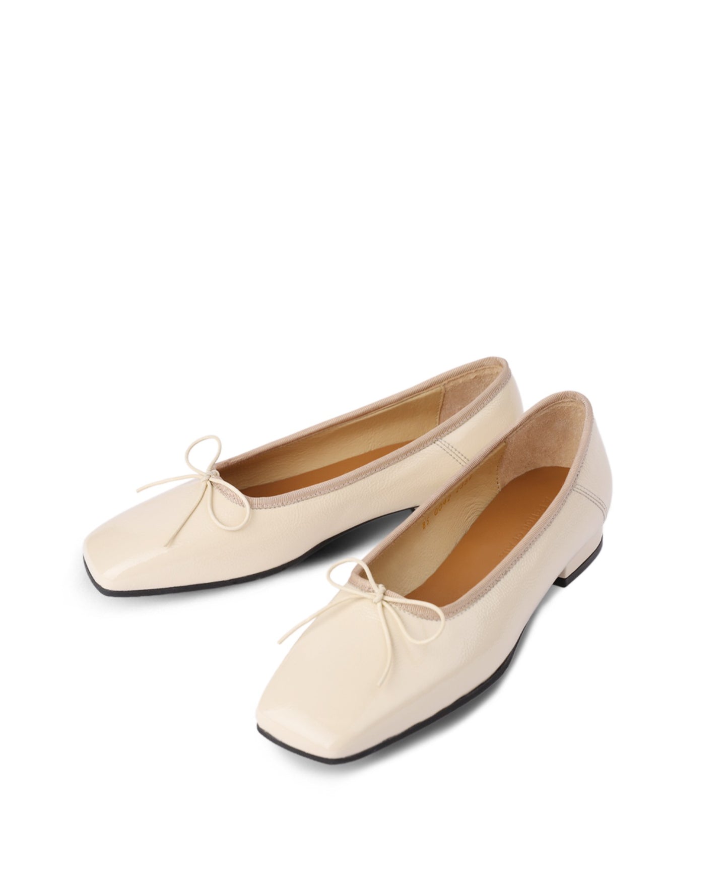 apoa-seasonless-square-banding-flat-shoes-off-white