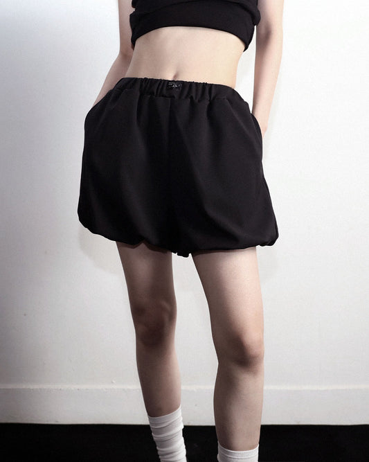 magoren-seoul-ss-25-balloon-mini-shorts-black