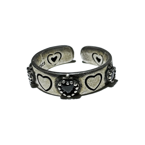 3amgang-seasonless-black-cubic-vintage-heart-ring