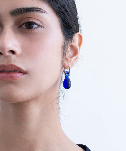 yahn-sisi-seasonless-glass-waterdrop-earring-blue