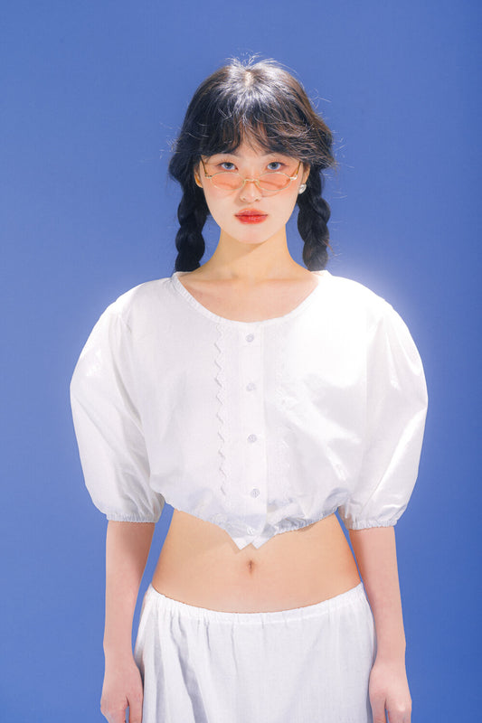 huggingoat-seasonless-puff-crop-blouse