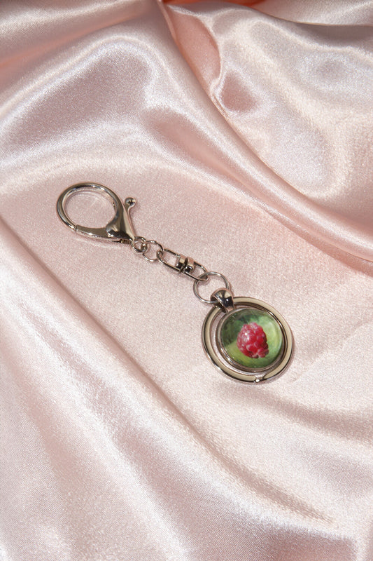 huggingoat-seasonless-raspberry-keyring