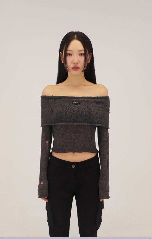 ture-fw-24-city-offshoulder-cropped-knit-darkgray